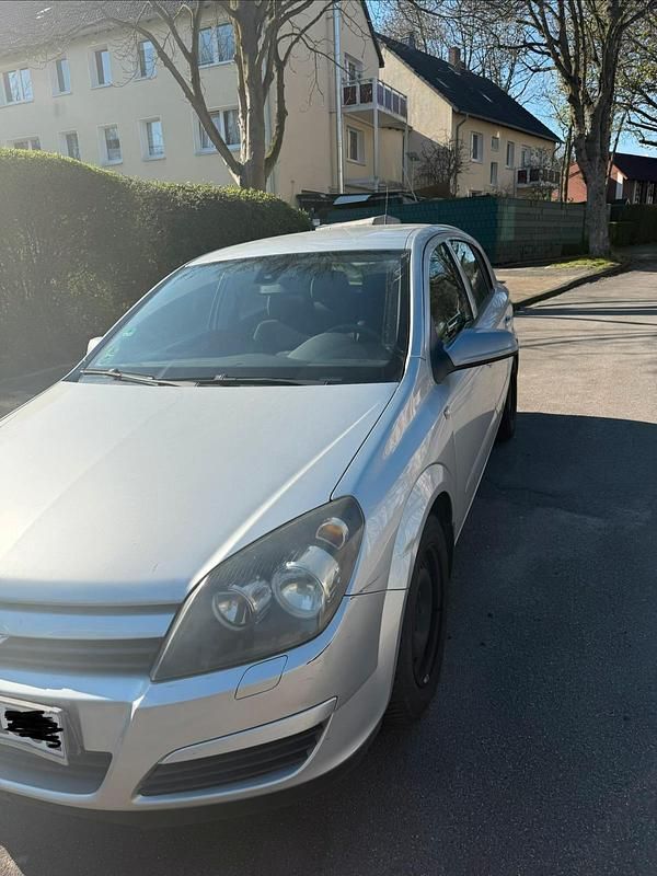 Gebraucht Opel Astra 100 PS (73 kW) 2004 Grau Kombi