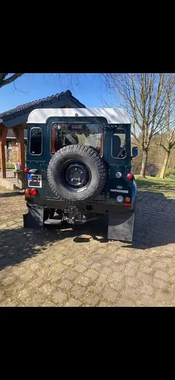 Gebraucht Land Rover Defender 122 PS (89 kW) 2013 Grün Kombi