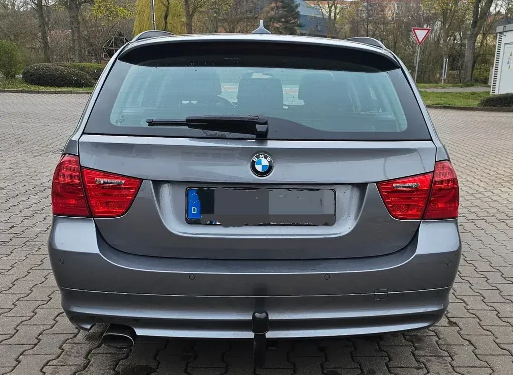 Gebraucht BMW 320 Exclusive 184 PS (135 kW) 2012 Silber Kombi