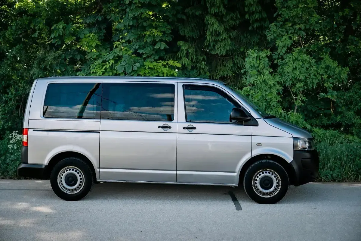 Gebraucht VW Transporter 140 PS (102 kW) 2014 Grau Van