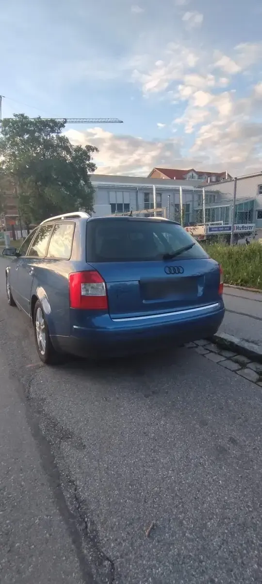 Gebraucht Audi A4 180 PS (132 kW) 2002 Blau Limousine