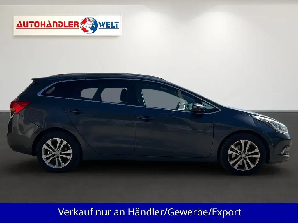 Gebraucht Kia Ceed 110 PS (80 kW) 2014 Grau Kleinwagen