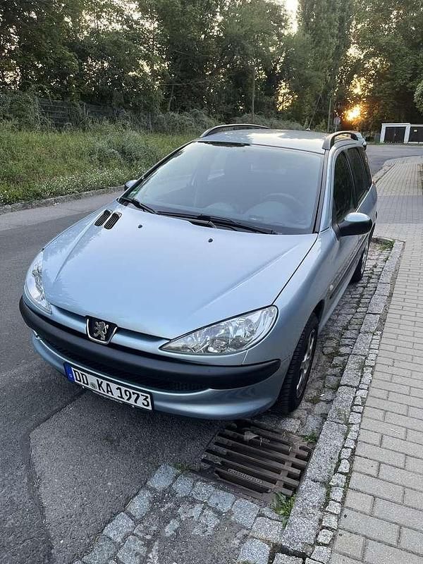 Gebraucht Peugeot 206 Filou 88 PS (64 kW) 2004 Grau Kombi