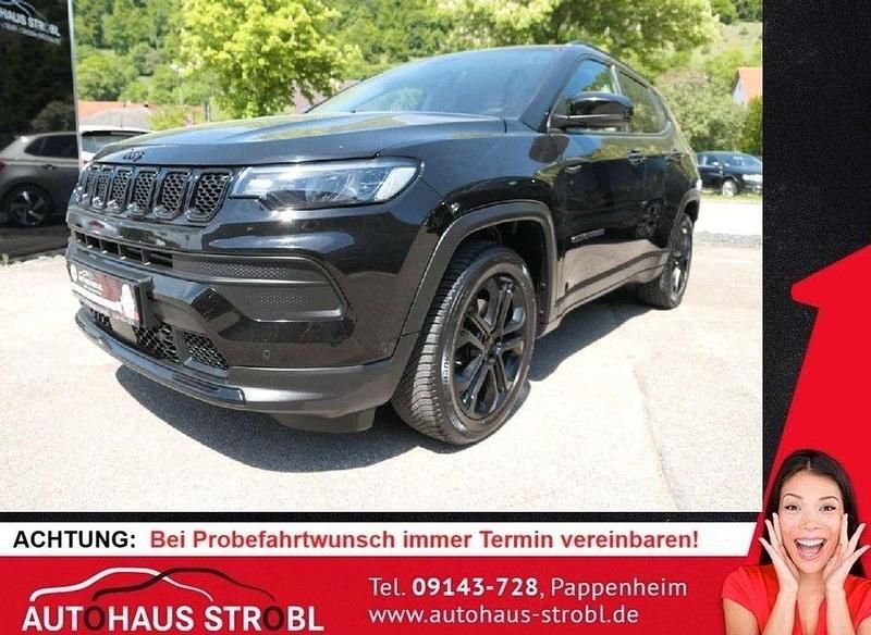 Black clear coat Gebraucht 2022 Jeep Compass Night Eagle SUV | 19.800 € (Fairer Preis) - Bild 1/3