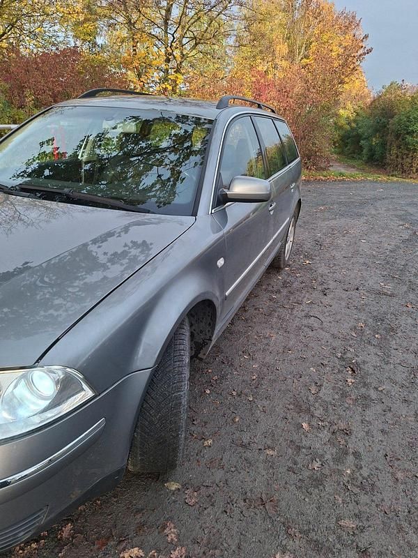 Usata VW Passat 150 CV (110 kW) 2003 Argento Station wagon