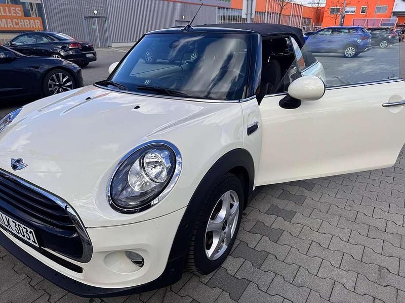 Gebraucht Mini Cooper Cabriolet 136 PS (100 kW) 2016 Weiß Cabrio