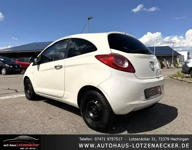 Gebraucht Ford Ka Cool & Sound Edition 69 PS (50 kW) 2013 Weiß Kleinwagen