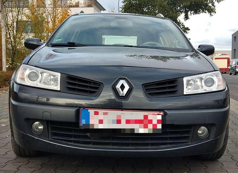 Grau eclipse Gebraucht 2006 Renault Mégane GrandTour Privilege Kombi | 990 € (Guter Preis) - Bild 1/4