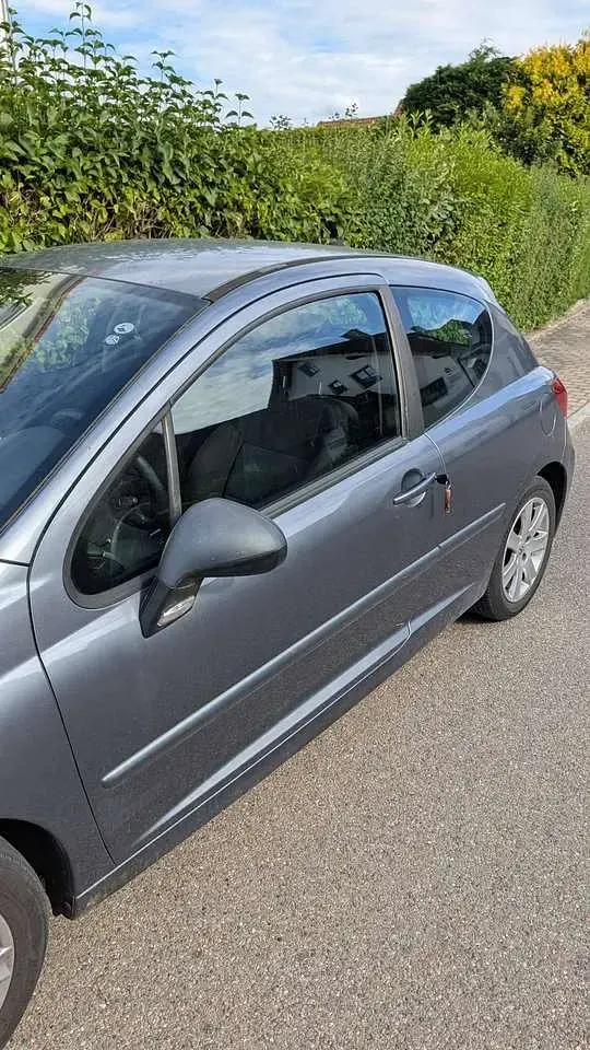 Gebraucht Peugeot 207 120 PS (88 kW) 2007 Grau Limousine