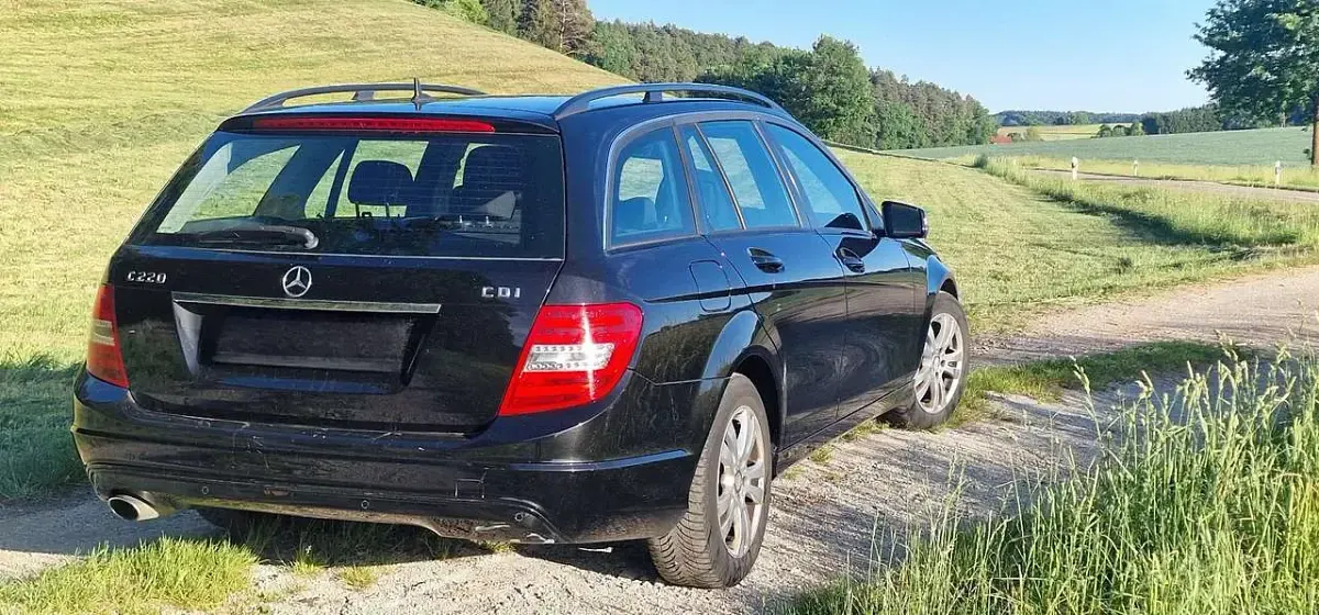 Gebraucht Mercedes C220 170 PS (125 kW) 2013 Schwarz Kombi