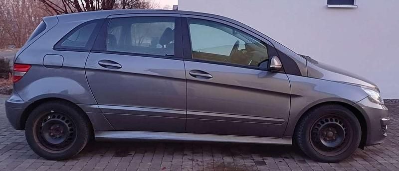 Gebraucht 2009 Mercedes B180 Van / Kleinbus | 1.800 € (Guter Preis) - Bild 1/3