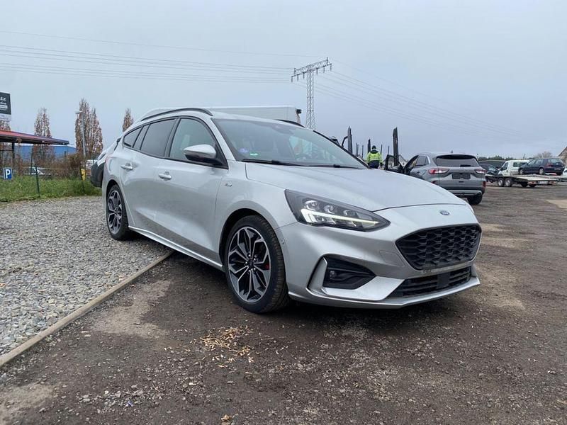 Gebraucht Ford Focus ST-Line 150 PS (110 kW) 2020 Silber Limousine