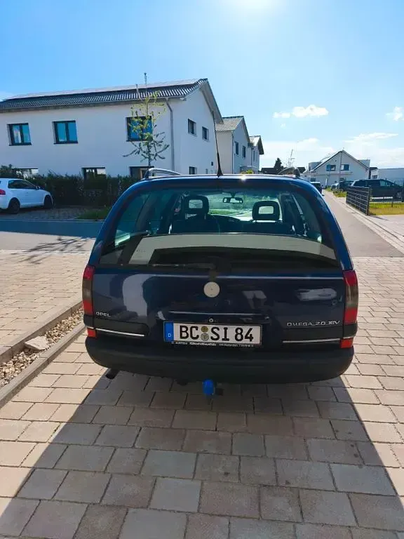 Gebraucht Opel Omega 136 PS (100 kW) 1997 Blau Limousine