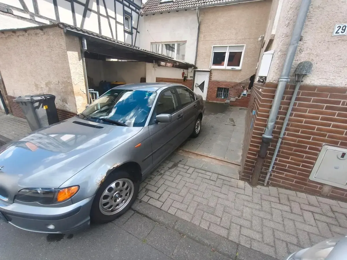 Gebraucht BMW 316 116 PS (85 kW) 2003 Silber Limousine