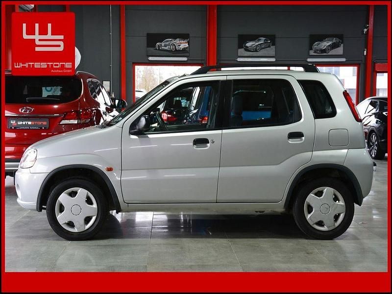 Second-hand Suzuki Ignis 83 CP (61 kW) 2000 Argintiu Hatchback