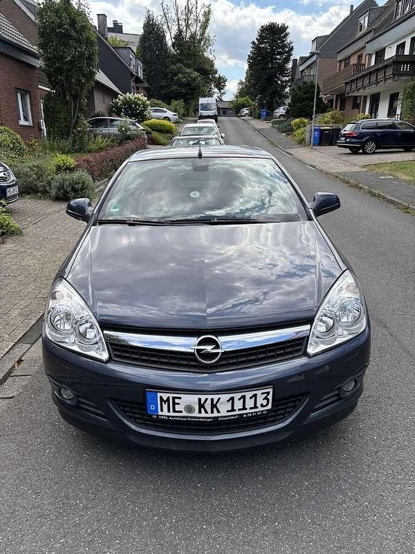 Blau Gebraucht 2009 Opel Astra Cabriolet Cosmo Cabrio | 8.000 € (Teuer) - Bild 1/4