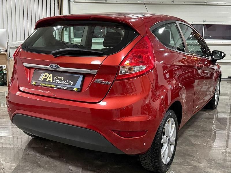 Gebraucht Ford Fiesta Ghia 120 PS (88 kW) 2009 Rot Kleinwagen