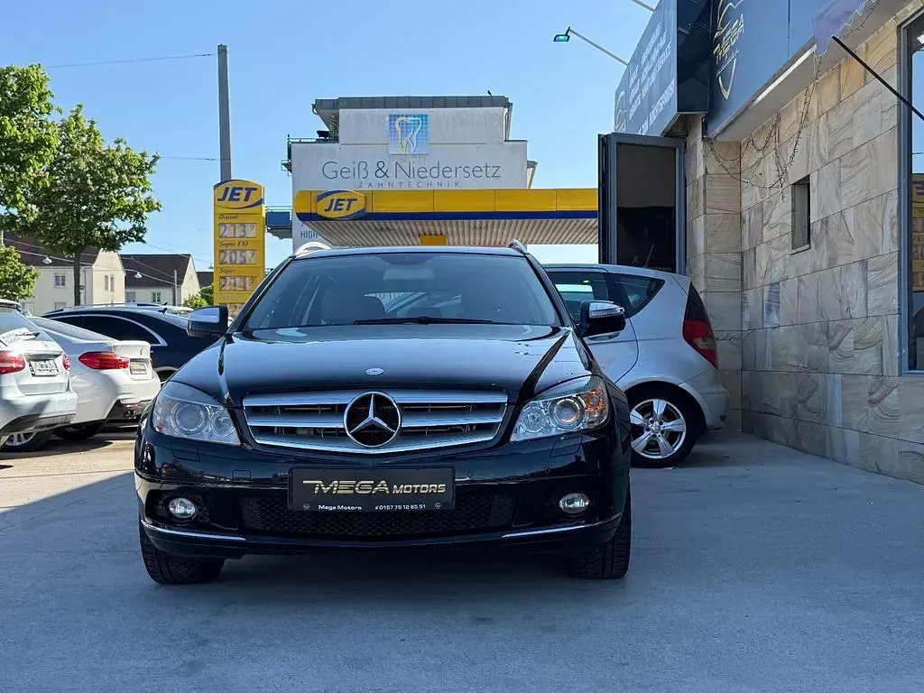 Gebraucht Mercedes C320 224 PS (164 kW) 2008 Schwarz Kombi