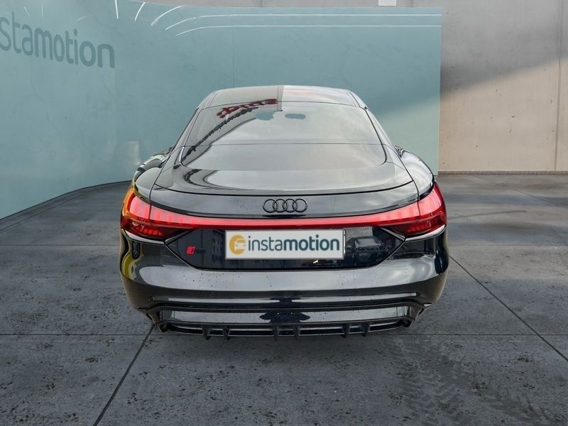Gebraucht Audi e-tron 439 kW (598 PS) 2024 Schwarz SUV