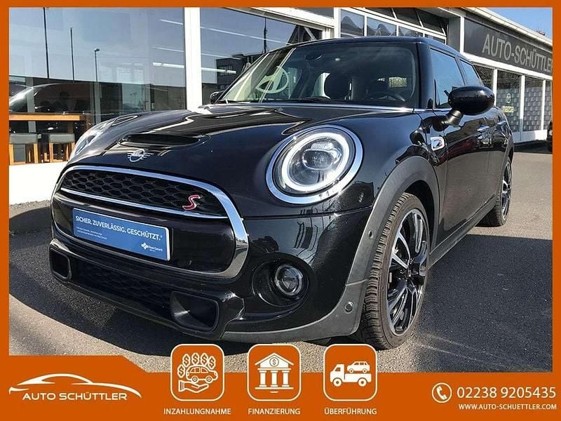Gebraucht Mini Cooper S Chili 192 PS (141 kW) 2020 Midnight black Kleinwagen