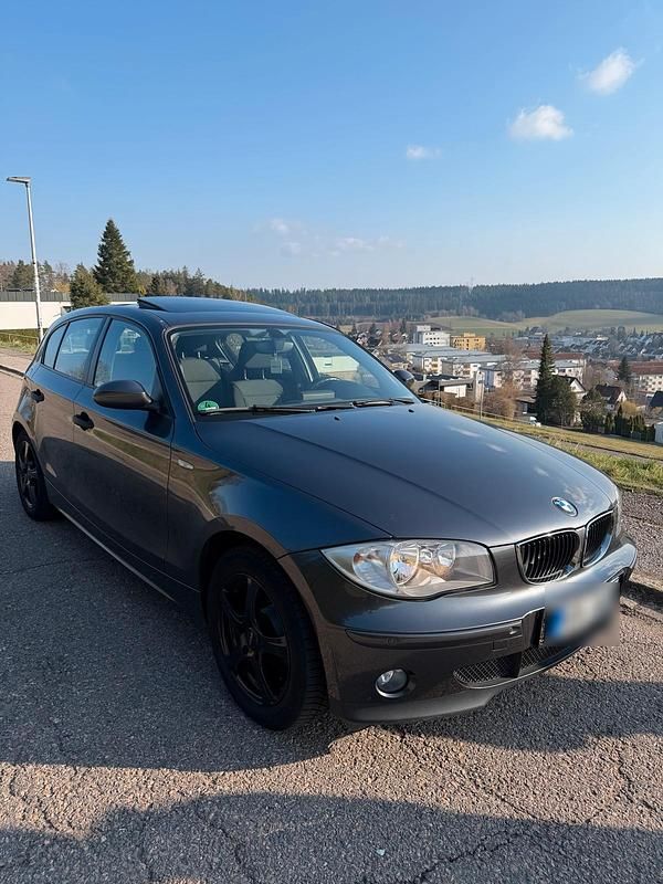Gebraucht BMW 116 Basis 116 PS (85 kW) 2005 Grau Kleinwagen