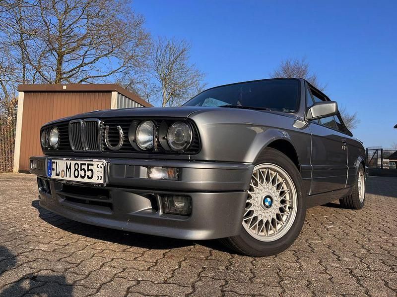 Gebraucht BMW 325 Cabriolet Performance 170 PS (125 kW) 1993 Grau Cabrio