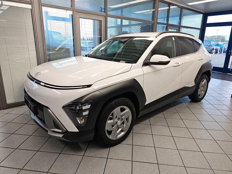 Neu Hyundai Kona 139 PS (102 kW) 2025 Atlaswhite SUV
