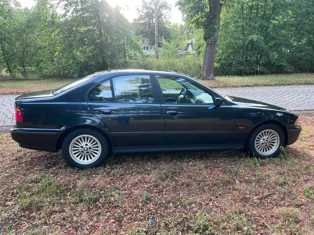 Gebraucht BMW 520 150 PS (110 kW) 1997 Schwarz Limousine