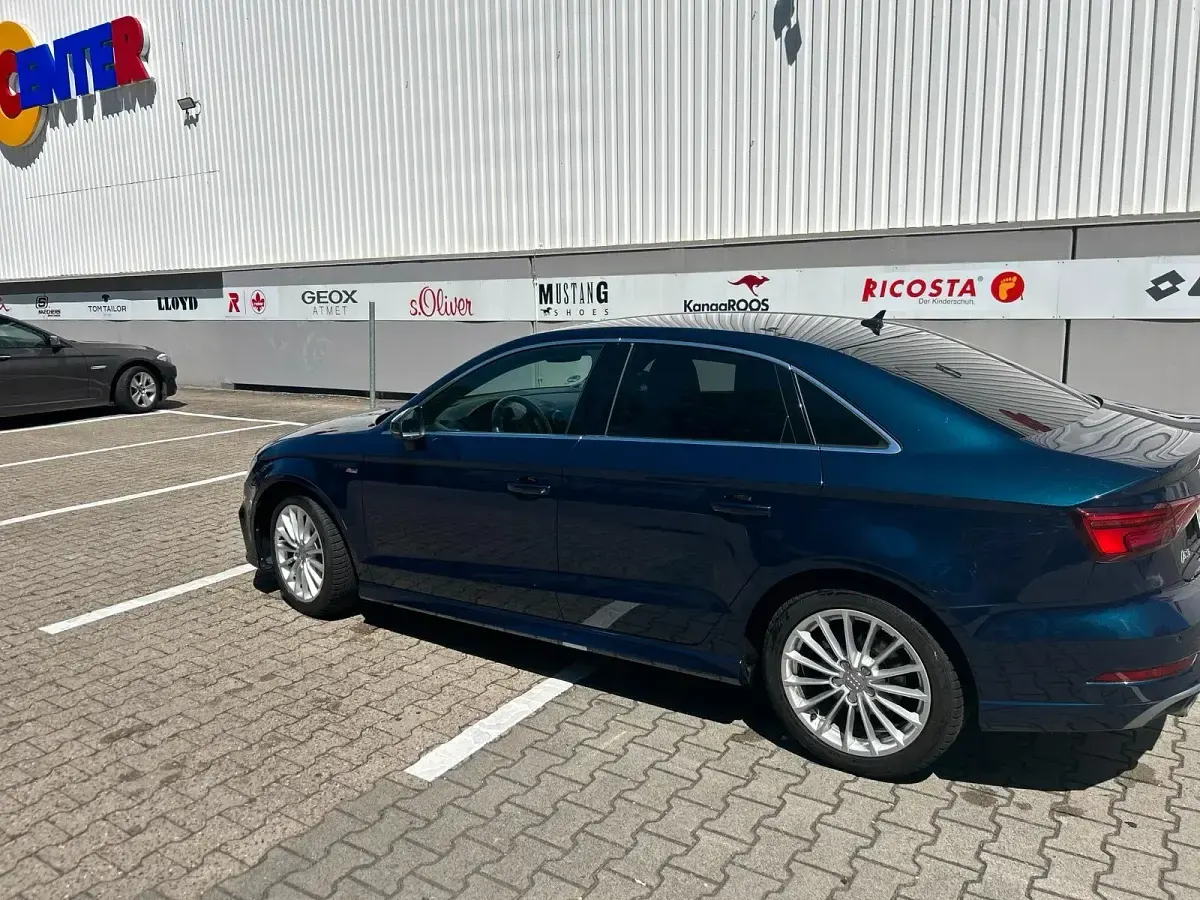 Gebraucht Audi A3 116 PS (85 kW) 2019 Andere farben Limousine