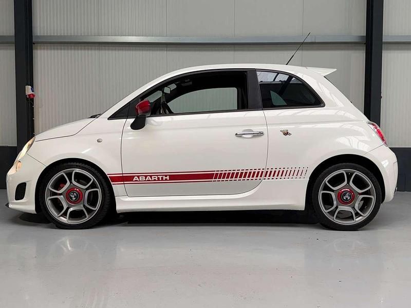 Gebraucht Abarth 500 Basis 135 PS (99 kW) 2009 Colore esterno (gara weiß) Kleinwagen
