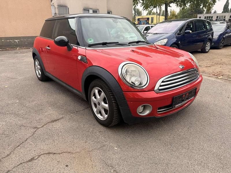 Rot Gebraucht 2009 Mini ONE Kleinwagen | 2.950 € (Guter Preis) - Bild 1/4