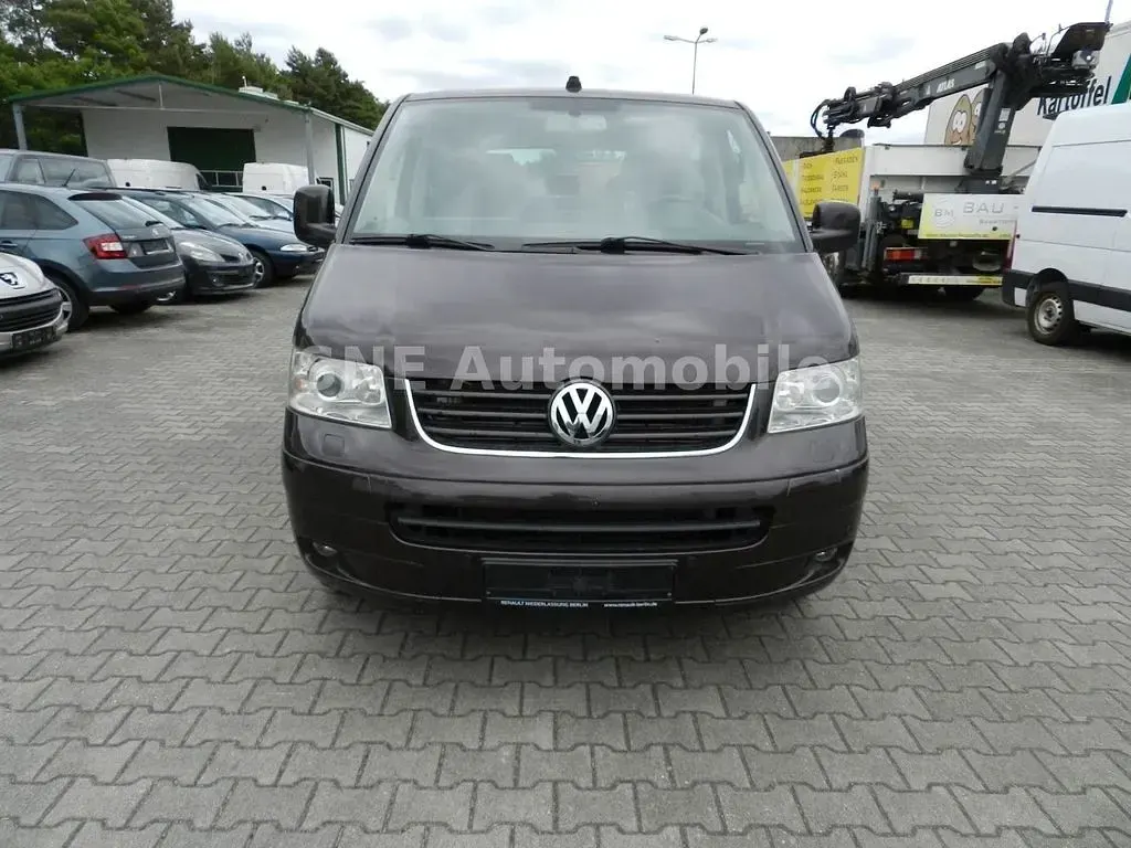Gebraucht VW Multivan Highline 174 PS (127 kW) 2008 Braun Van / Kleinbus