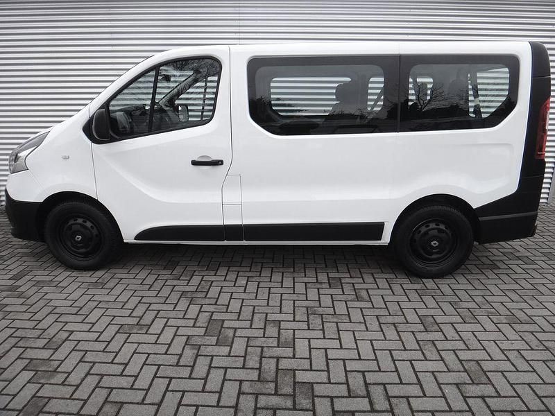 Gebraucht Renault Trafic 95 PS (69 kW) 2017 Weiß Van / Kleinbus