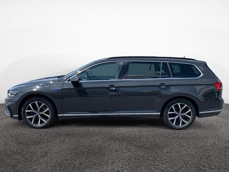 Uranograu Gebraucht 2020 VW Passat GTE Kombi | 22.880 € (Fairer Preis) - Bild 1/4