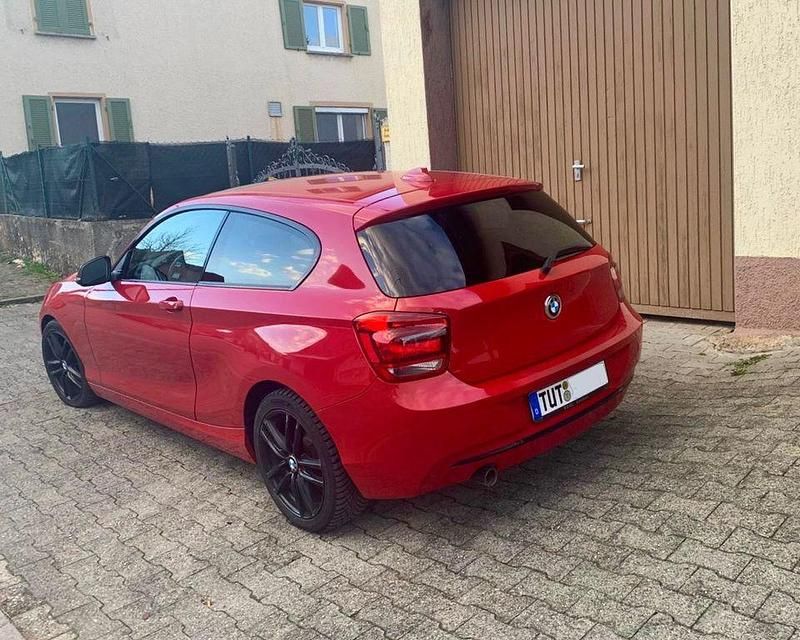 Gebraucht BMW 116 Efficient Dynamics 116 PS (85 kW) 2013 Rot Kleinwagen