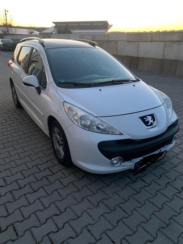Gebraucht Peugeot 207 95 PS (69 kW) 2008 Weiß Kombi