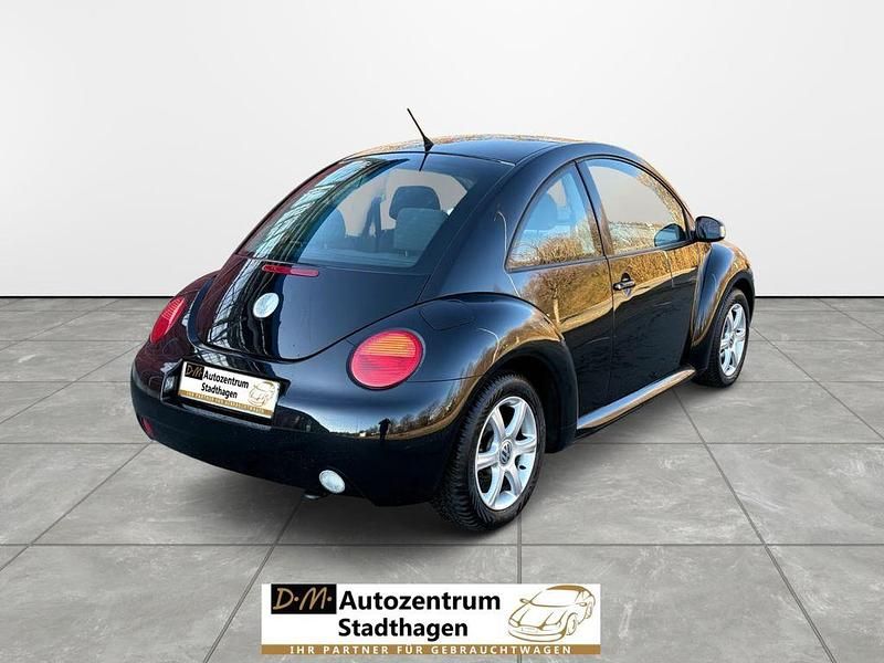 Gebraucht VW New Beetle 75 PS (55 kW) 2003 Schwarz Kleinwagen
