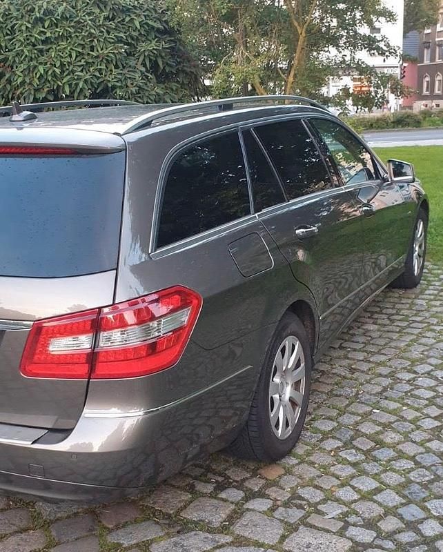 Gebraucht Mercedes 220 170 PS (125 kW) 2012 Braun Kombi