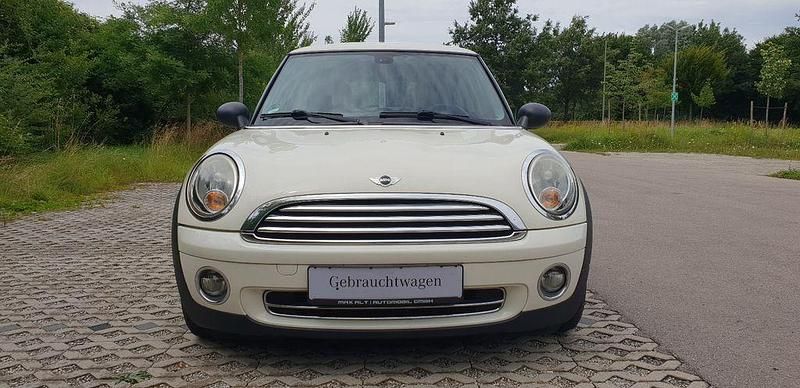 Weiß Gebraucht 2009 Mini Cooper Kleinwagen | 3.999 € (Guter Preis) - Bild 1/4