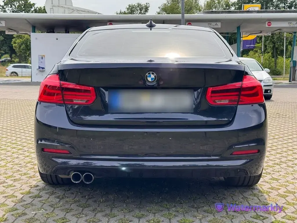 Gebraucht BMW 330e iPerformance 252 PS (185 kW) 2016 Blau Limousine