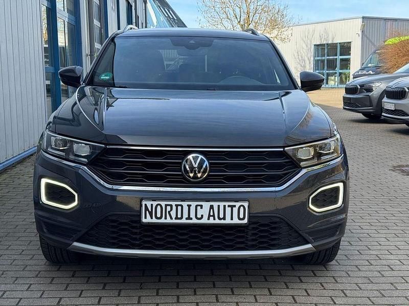 Gebraucht VW T-Roc Active 150 PS (110 kW) 2021 Grau SUV