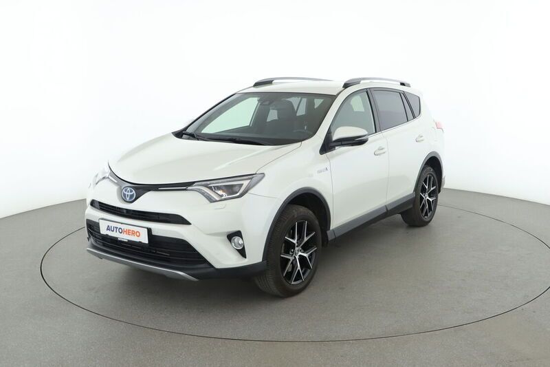 Weiß Gebraucht 2018 Toyota RAV4 Style SUV | 24.310 € (Superpreis) - Bild 1/4