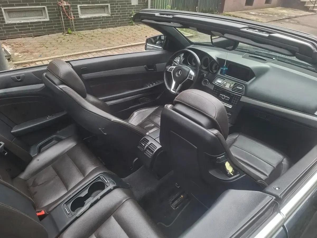 Usata Mercedes E250 AMG 204 CV (150 kW) 2014 Grigio Cabrio