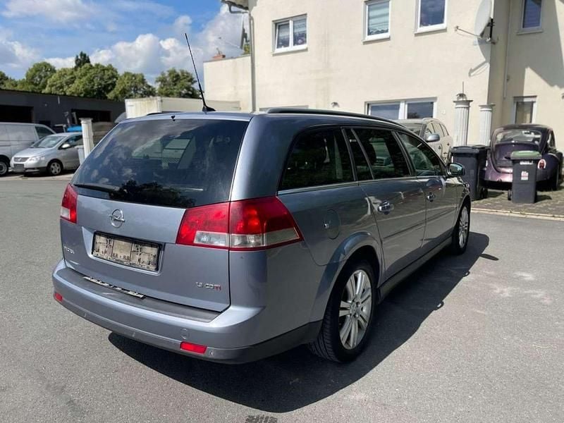 Gebraucht Opel Vectra Edition 150 PS (110 kW) 2007 Silber Kombi