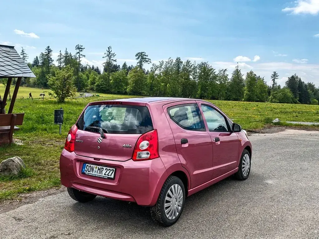 Gebraucht Suzuki Alto Basic 68 PS (50 kW) 2009 Rot Kleinwagen