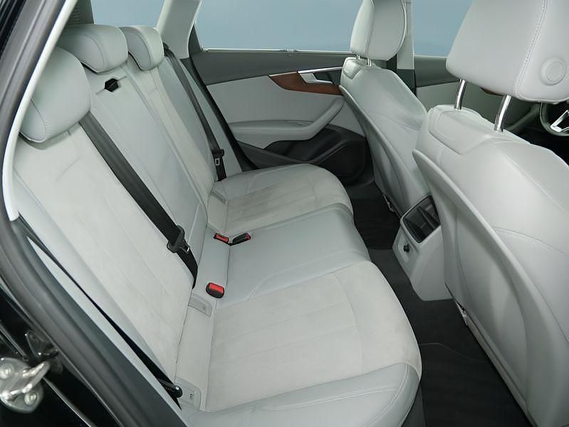 Gebraucht Audi A4 Allroad 265 PS (194 kW) 2022 Schwarz Kombi