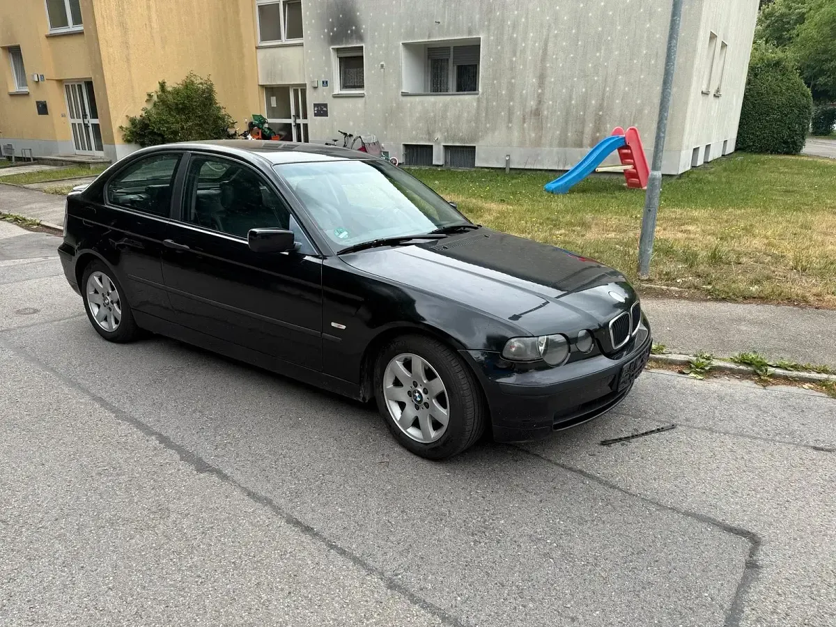 Gebraucht BMW 320 150 PS (110 kW) 2003 Schwarz Coupé