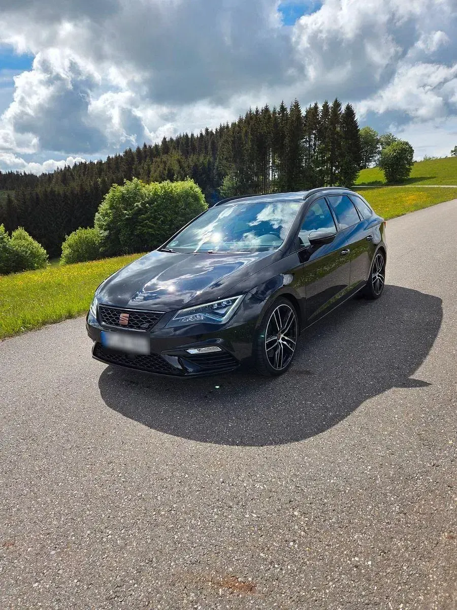 Gebraucht Seat Leon 4Drive 300 PS (220 kW) 2020 Schwarz Limousine