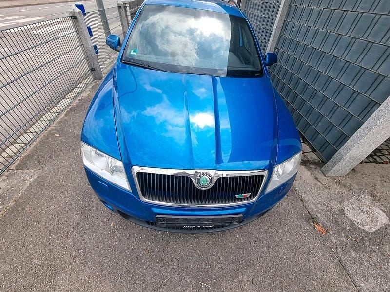 Blau Gebraucht 2008 Skoda Octavia vRS Kombi | 2.700 € (Guter Preis) - Bild 1/4