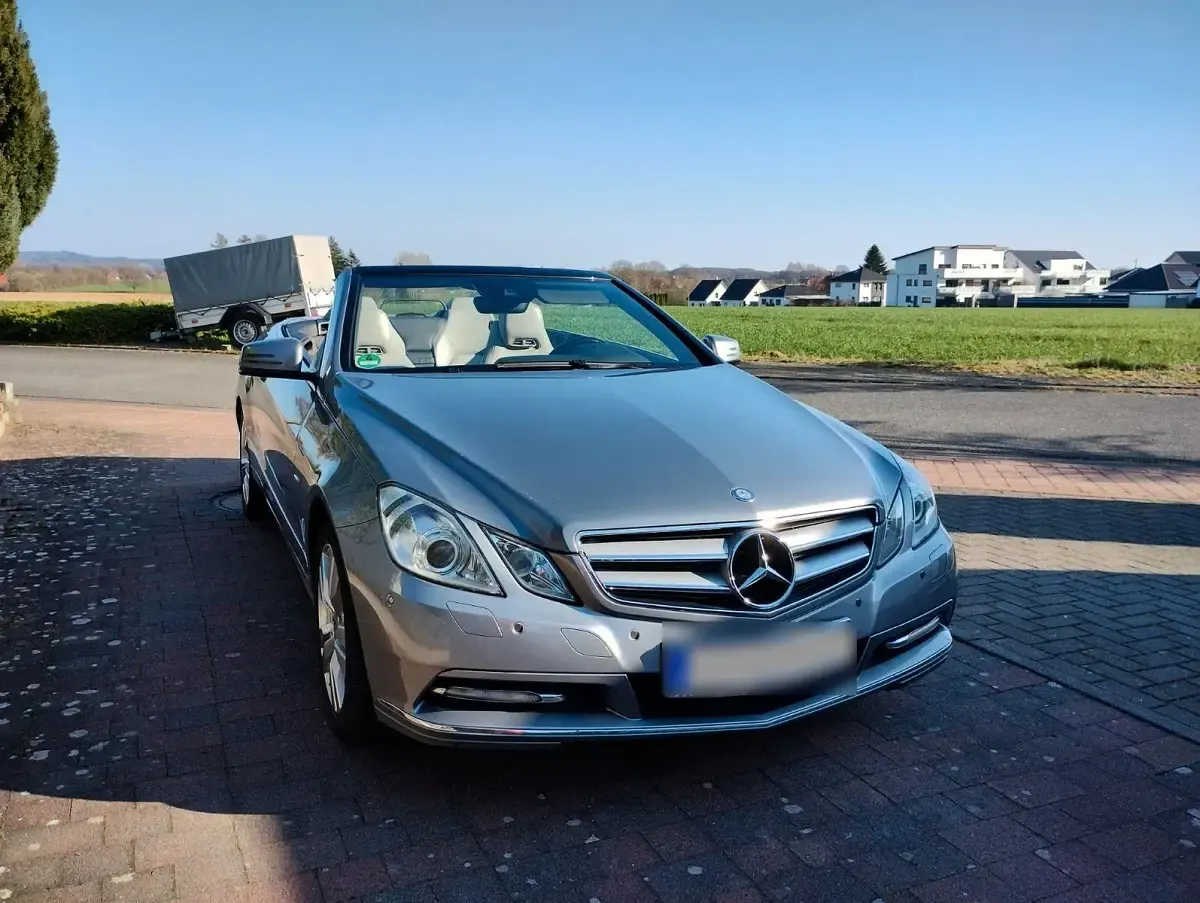 Gebraucht Mercedes E350 265 PS (194 kW) 2011 Silber Cabrio
